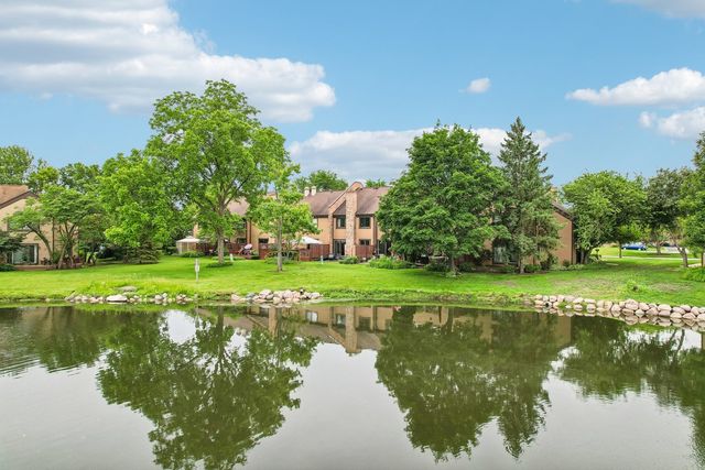 1462 FAIRFAX Lane, Buffalo Grove, IL 60089