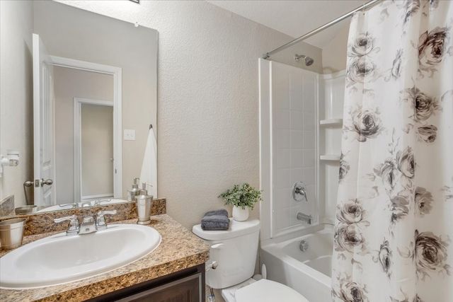 6325 Seagull Lane, Fort Worth, TX 76179