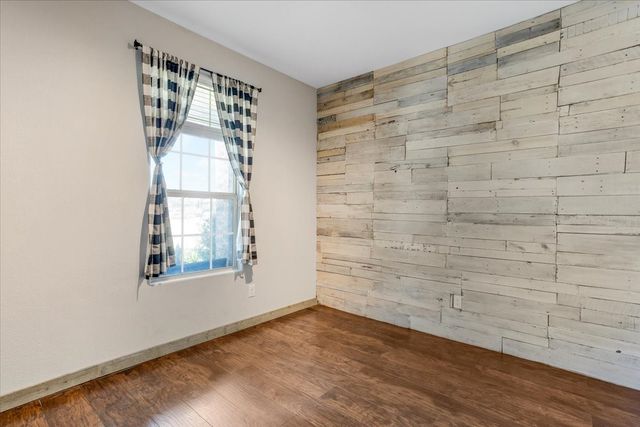 6325 Seagull Lane, Fort Worth, TX 76179