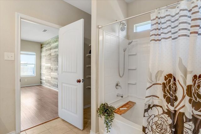 6325 Seagull Lane, Fort Worth, TX 76179