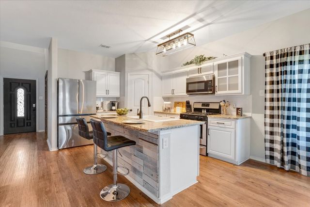 6325 Seagull Lane, Fort Worth, TX 76179