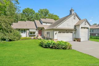 7680 Allen Road, Clarkston, MI 48348