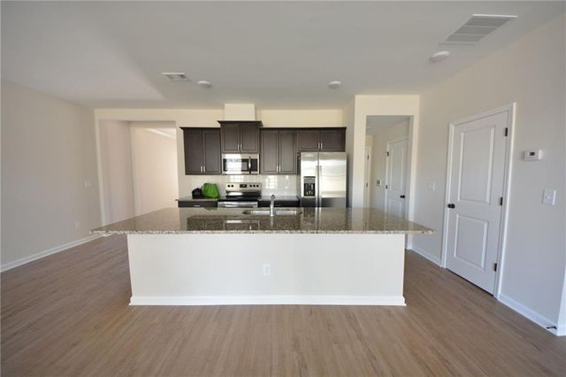 1147 Lucan Lane, Lawrenceville, GA 30043