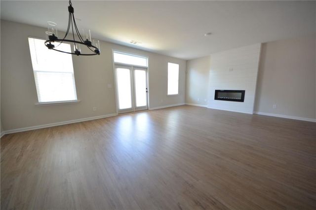 1147 Lucan Lane, Lawrenceville, GA 30043