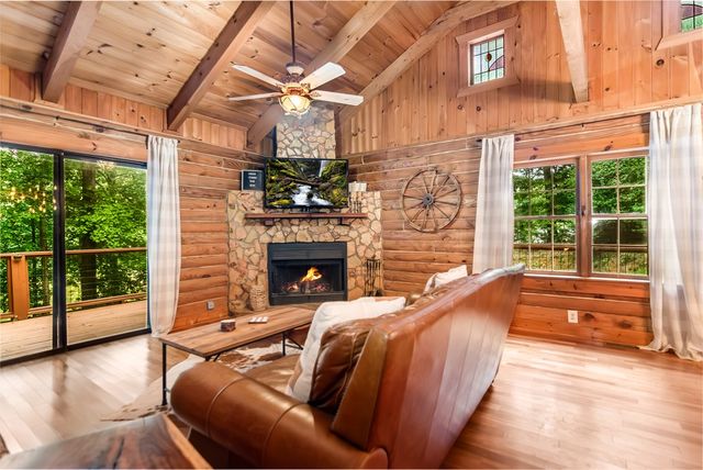 165 Timberwalk Drive, Ellijay, GA 30540
