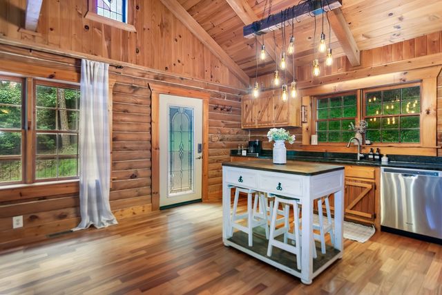 165 Timberwalk Drive, Ellijay, GA 30540
