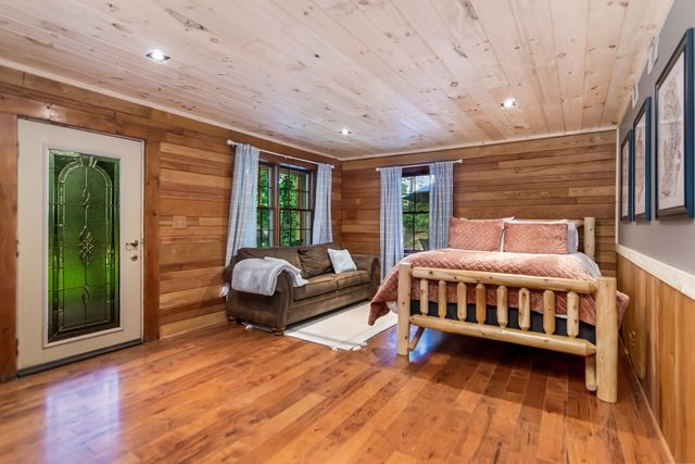 165 Timberwalk Drive, Ellijay, GA 30540