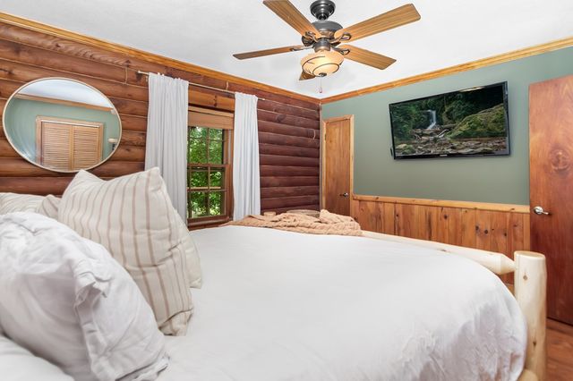 165 Timberwalk Drive, Ellijay, GA 30540