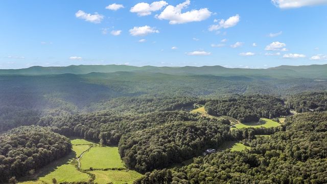 165 Timberwalk Drive, Ellijay, GA 30540