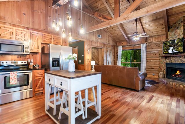 165 Timberwalk Drive, Ellijay, GA 30540