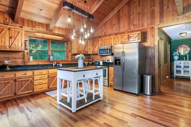 165 Timberwalk Drive, Ellijay, GA 30540