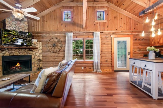 165 Timberwalk Drive, Ellijay, GA 30540