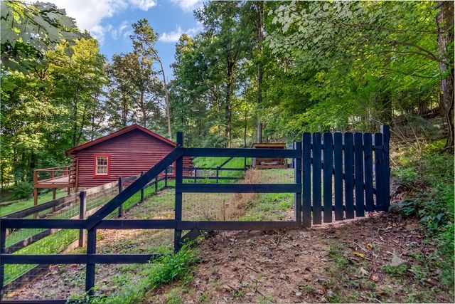 165 Timberwalk Drive, Ellijay, GA 30540