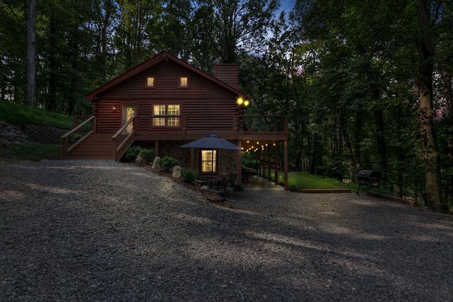 165 Timberwalk Drive, Ellijay, GA 30540