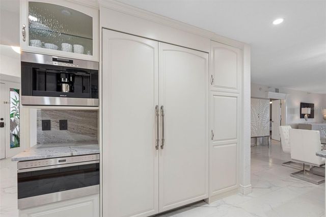 200 121ST AVENUE 104, Treasure Island, FL 33706