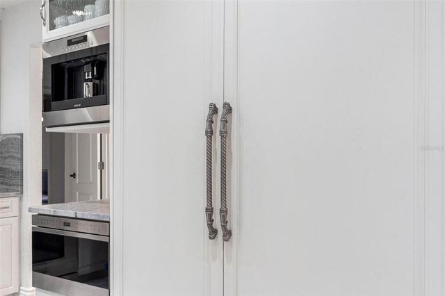 200 121ST AVENUE 104, Treasure Island, FL 33706