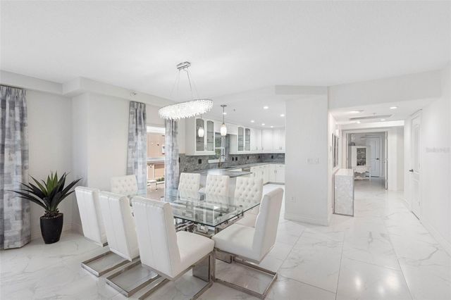 200 121ST AVENUE 104, Treasure Island, FL 33706