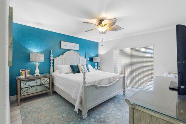 200 121ST AVENUE 104, Treasure Island, FL 33706