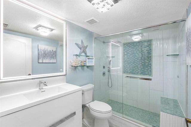 200 121ST AVENUE 104, Treasure Island, FL 33706