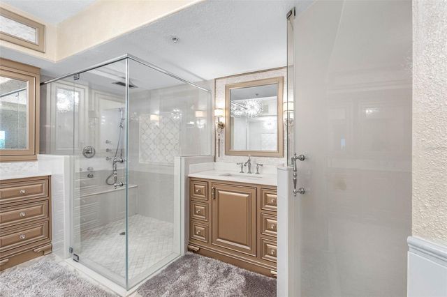 200 121ST AVENUE 104, Treasure Island, FL 33706