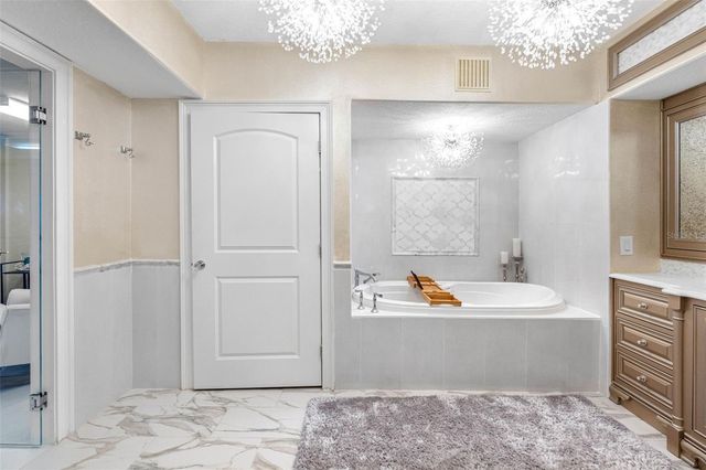 200 121ST AVENUE 104, Treasure Island, FL 33706