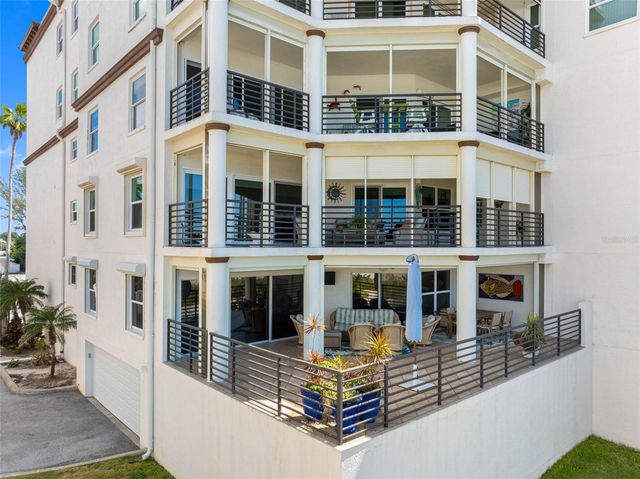 200 121ST AVENUE 104, Treasure Island, FL 33706