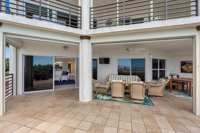 200 121ST AVENUE 104, Treasure Island, FL 33706