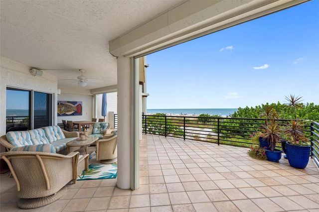 200 121ST AVENUE 104, Treasure Island, FL 33706