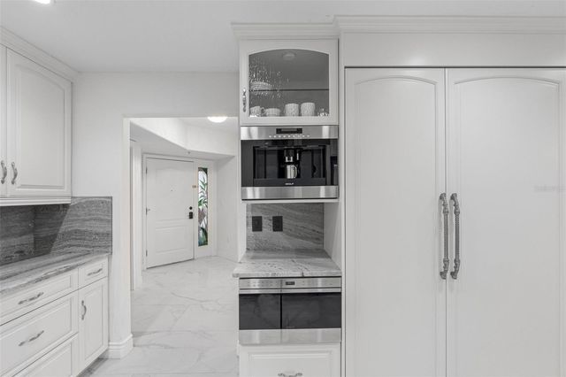 200 121ST AVENUE 104, Treasure Island, FL 33706