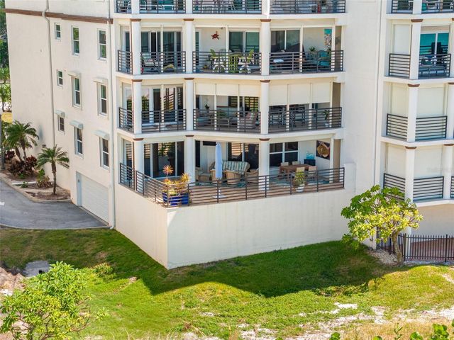 200 121ST AVENUE 104, Treasure Island, FL 33706