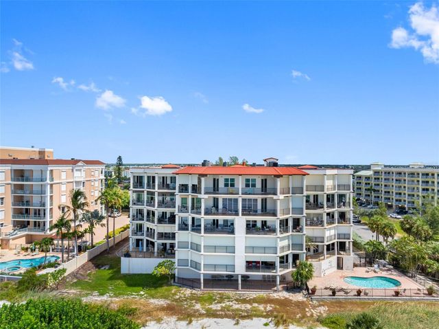 200 121ST AVENUE 104, Treasure Island, FL 33706