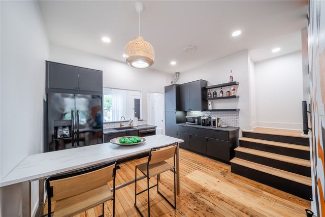 729 N Bishop Avenue, Dallas, TX 75208