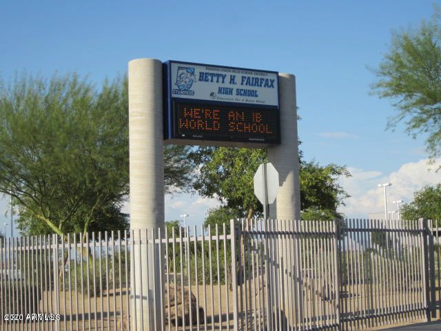 8909 S 58TH Lane, Laveen, AZ 85339