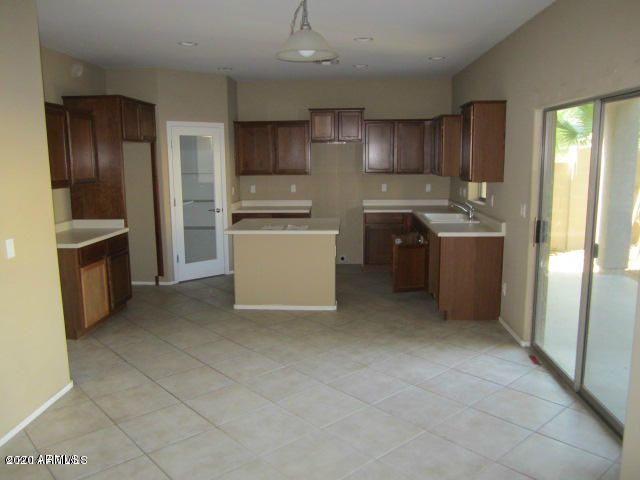 8909 S 58TH Lane, Laveen, AZ 85339