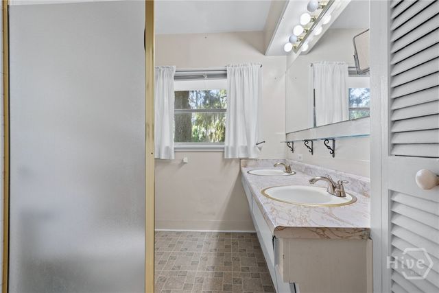 130 Brandywine Road, Savannah, GA 31405