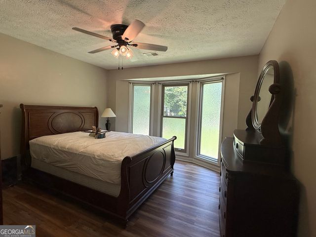 145 London Lane, Sharpsburg, GA 30277