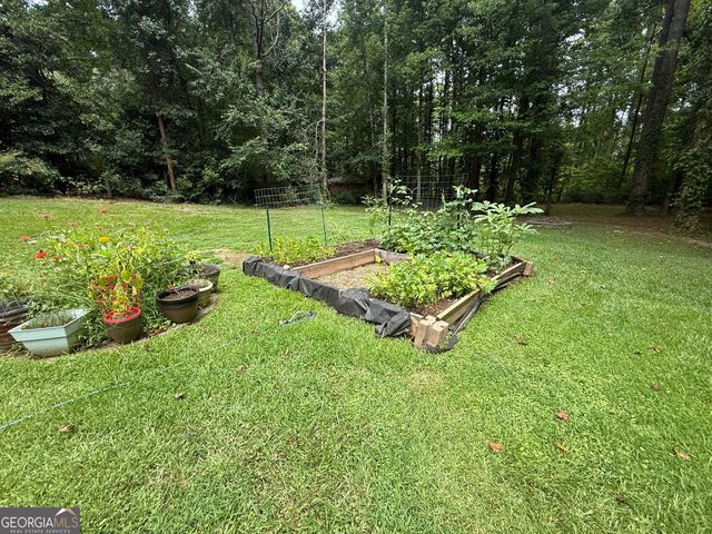 145 London Lane, Sharpsburg, GA 30277