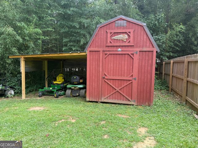 145 London Lane, Sharpsburg, GA 30277