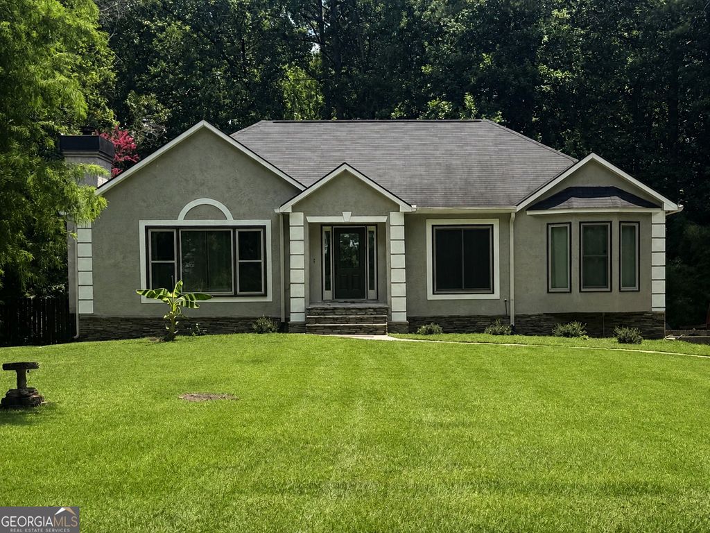145 London Lane, Sharpsburg, GA 30277