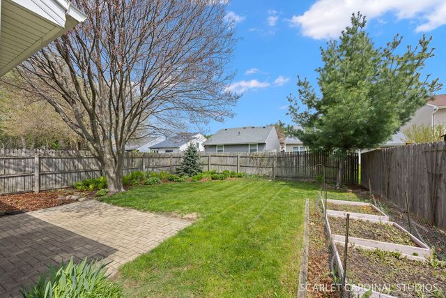 30W124 Wood Court, Warrenville, IL 60555