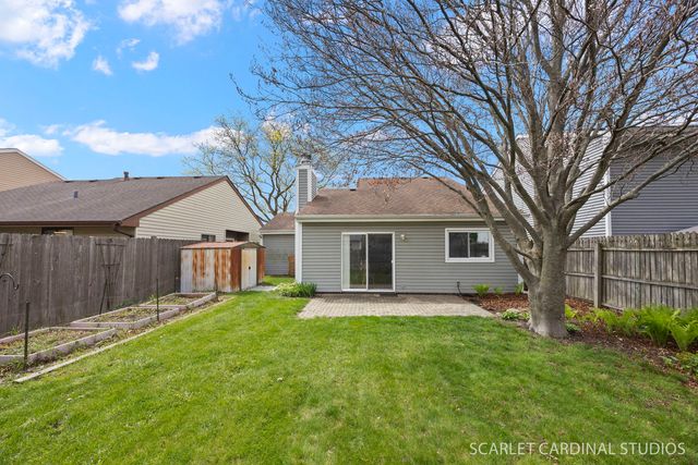 30W124 Wood Court, Warrenville, IL 60555