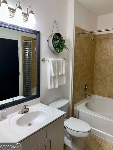 898 Oak Street SW 1414, Atlanta, GA 30310