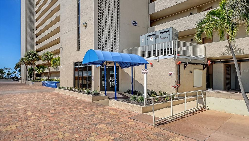 5920 MIDNIGHT PASS ROAD 1003, Sarasota, FL 34242