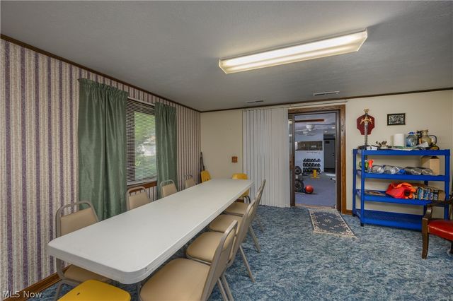 2677 Summit Road, Akron, OH 44321