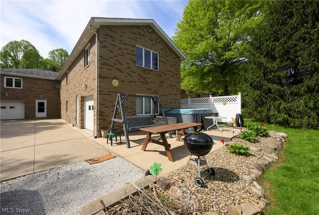 2677 Summit Road, Akron, OH 44321