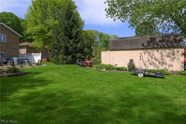 2677 Summit Road, Akron, OH 44321