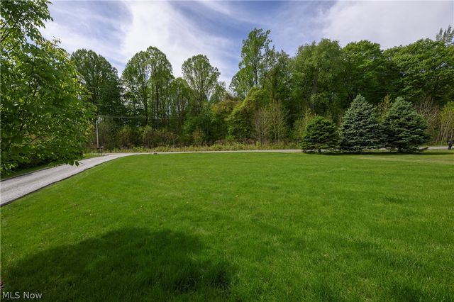 2677 Summit Road, Akron, OH 44321