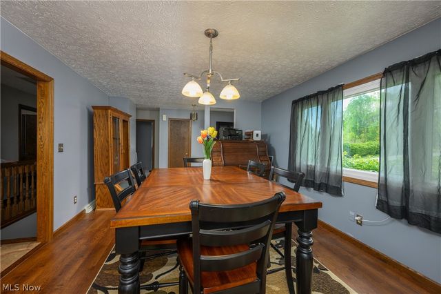 2677 Summit Road, Akron, OH 44321