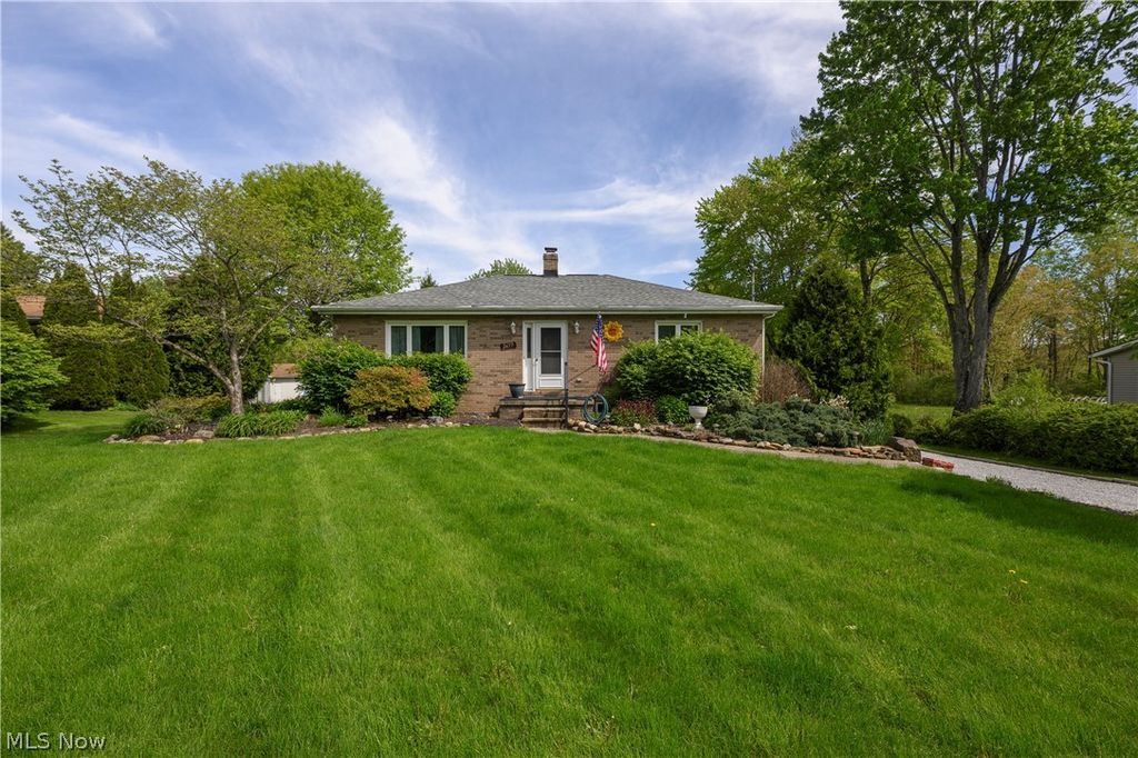 2677 Summit Road, Akron, OH 44321