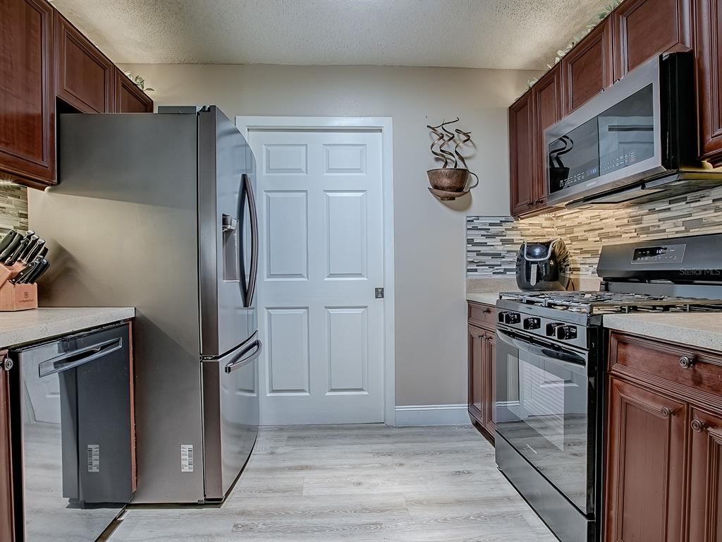 Image 13 of property listing at 9324 SE 173RD HYACINTH STREET, The Villages, FL 32162
